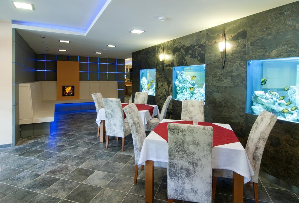 Heipark Tosovice Hotel Luaran gambar